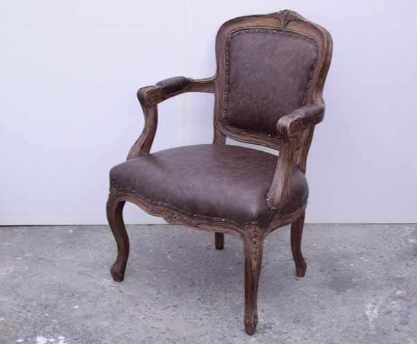 肘掛け椅子 Sold Outアンティークとインテリア雑貨保存版