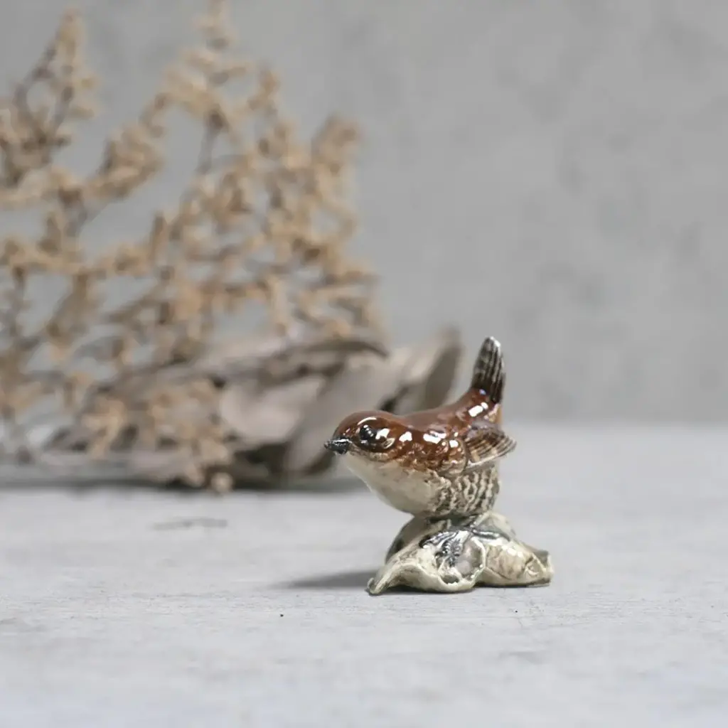 ヴィンテージフィギリン BESWICK WREN 鳥の置物 ピーターラビット陶製フィギュアで有名なイギリスのベスウィック社製
