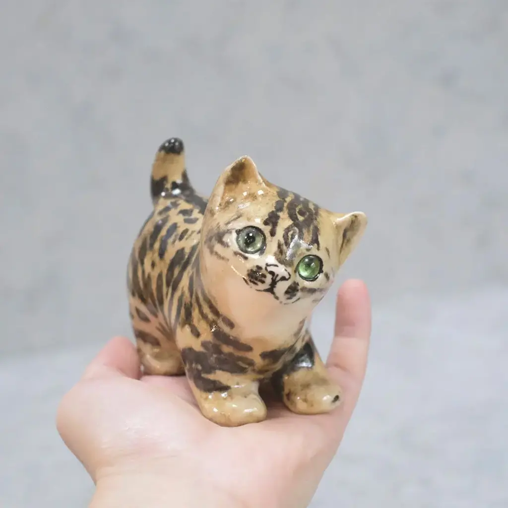 ヴィンテージWINSTANLEY CAT/ケンジントンキャット・子猫 珍しいグリーンアイ イギリス 陶芸作家Jenny Winstanley
3